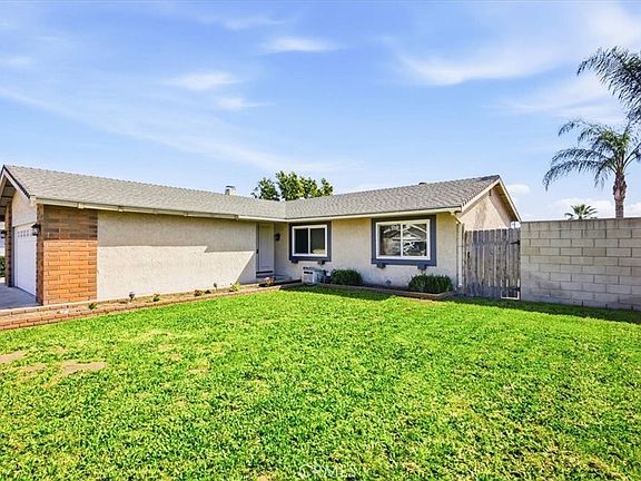 4th image of 10155 Norwick St