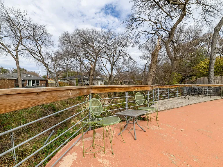 8171 Hunnicut Rd — Photo 19