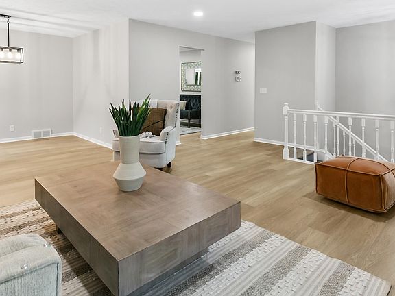 4th image of 14435 Weir Cir