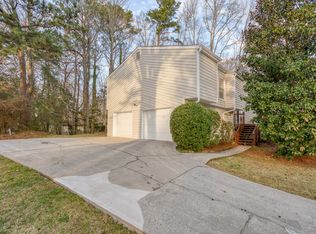 6073 Wandering Way, Norcross, GA 30093