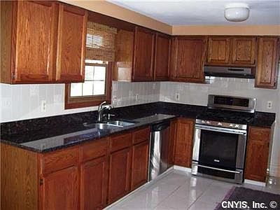 4th image of 6038 Jerusalem Dr