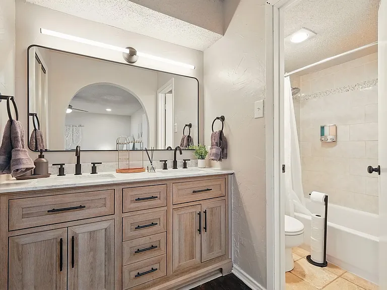 5830 Jester Dr — Photo 20