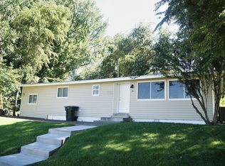 26 Jackson St, Umatilla, OR 97882
