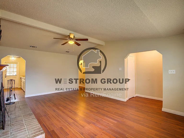 5307 School Hill Cir — Photo 8