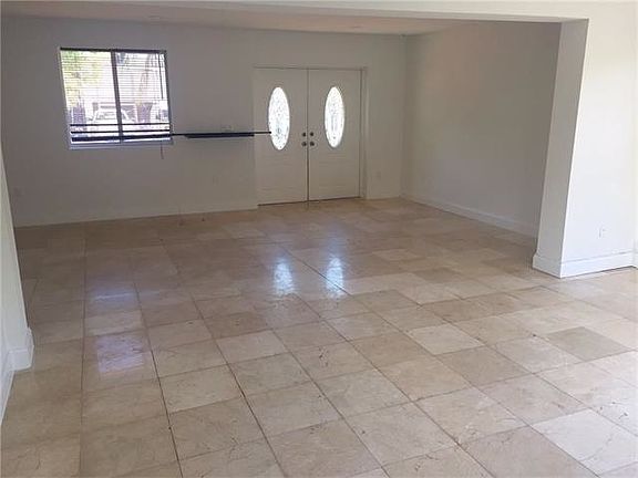 3rd image of 262 189th St