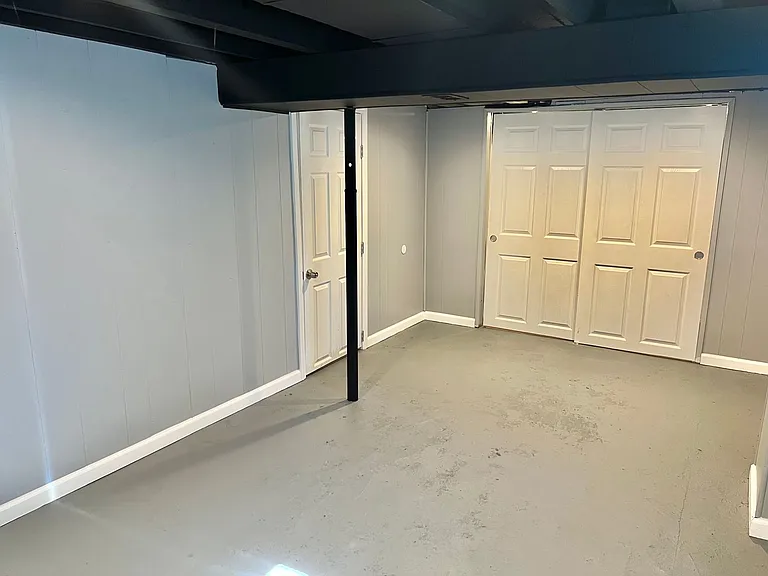 238 Sadonia Ave — Photo 9
