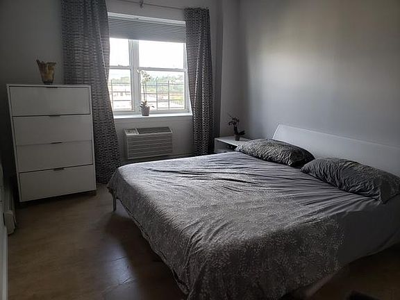 5th image of 79-14 Rockaway Beach Blvd #8D