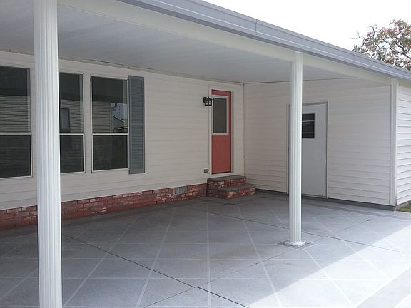 4th image of 1234 Santos Pl