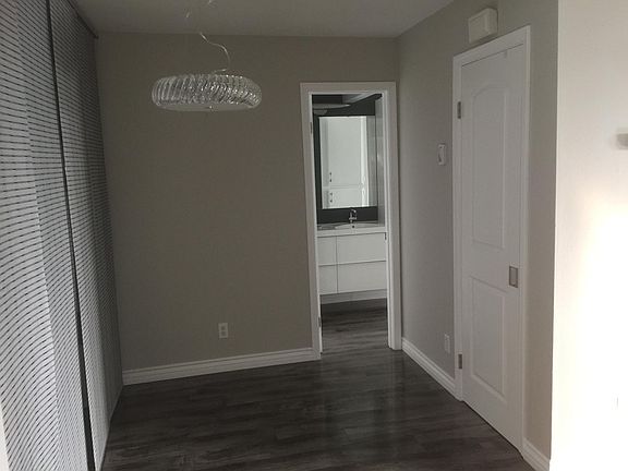 3rd image of 6930 Hyde Park Dr Unit 122