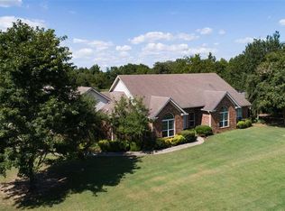 2500 Little Creek Dr, Conway, AR 72032
