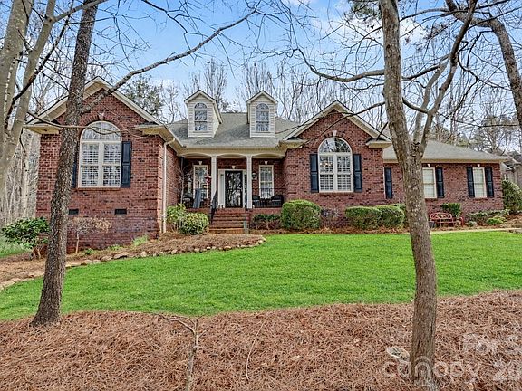 2nd image of 113 Palmer Marsh Pl