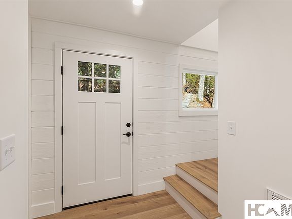 5th image of 205 Hemlock Circle