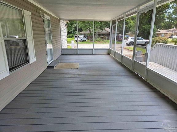 4th image of 4505 Edgewood Dr