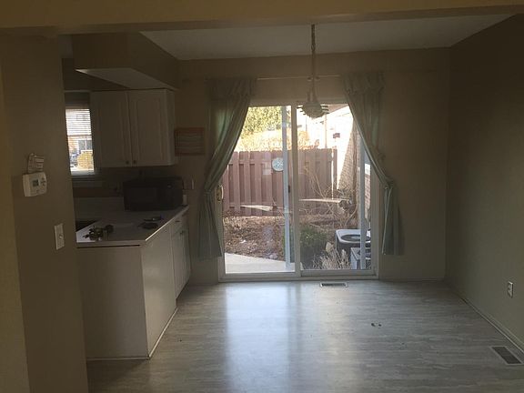 5th image of 231 Sheffield Dr