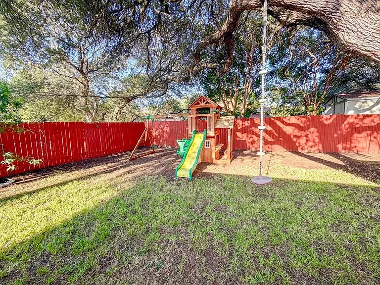 3230 Arroyo Bluff Ln — Photo 22