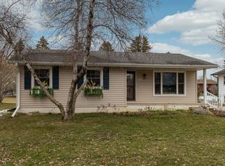 123 Carolann St NW, Eyota, MN 55934