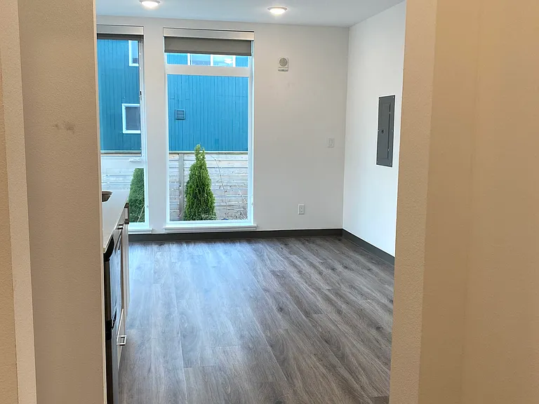 Fifty-Two Apartments — Photo 59