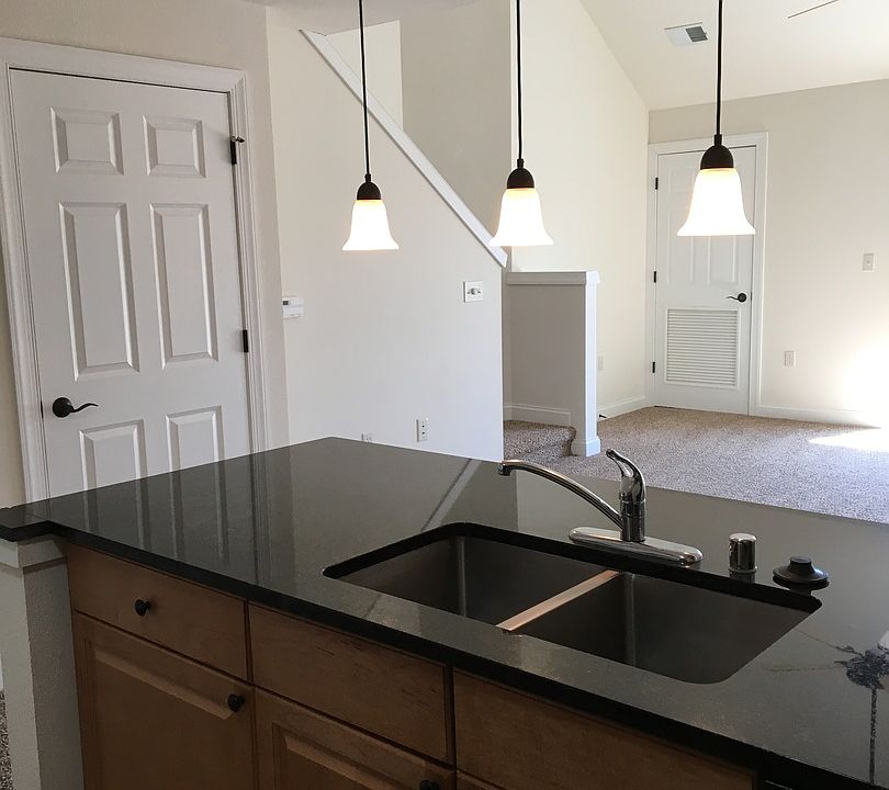 Delafield Lakes Apartments 402 Genesee St Delafield WI Zillow