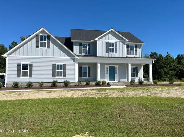 2846 Windflower Lane, Grimesland, NC 27837
