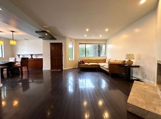 805 N West Knoll Dr #1, West Hollywood, CA 90069