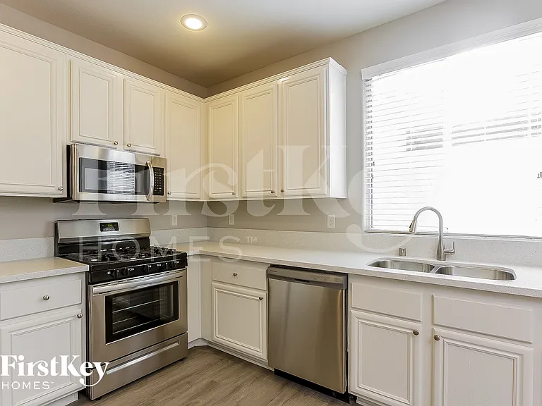 7884 Teal Harbor Ave — Photo 5