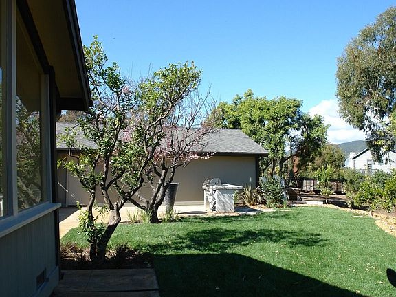 4th image of 28935 Selfridge Dr