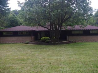 524 Munntown Rd, Finleyville, PA 15332