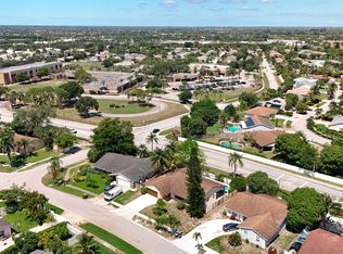 5701 Autumn Ridge Rd, Lake Worth, FL 33463