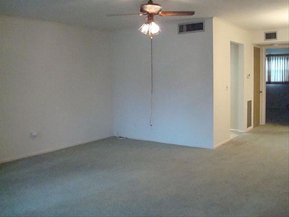 4th image of 2560 Harn Blvd APT 5