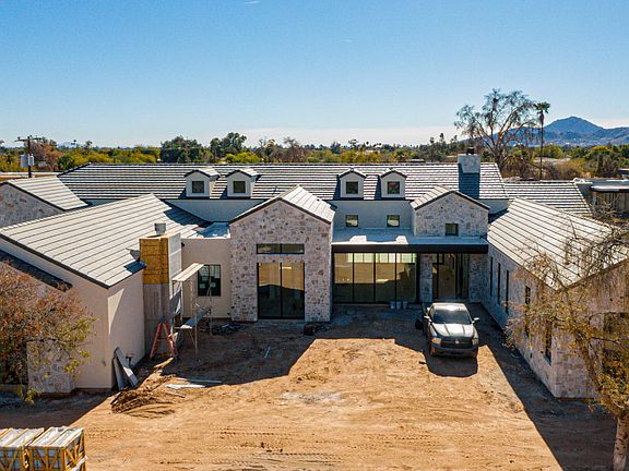 5th image of 7011 E PARADISE Drive