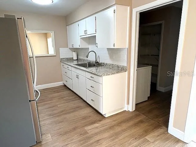 1005 Rickenbacker Dr — Photo 8