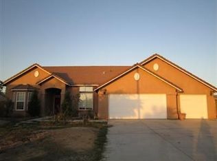 15870 W Monterey Ln, Kerman, CA