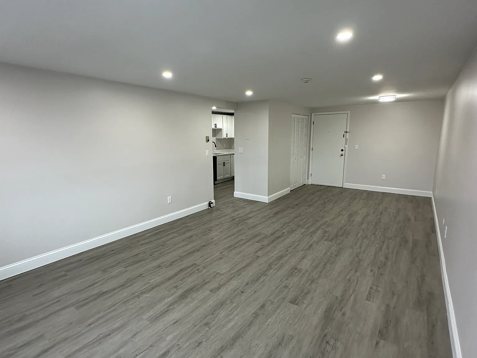 Legacy Apartments Rockland — Photo 4