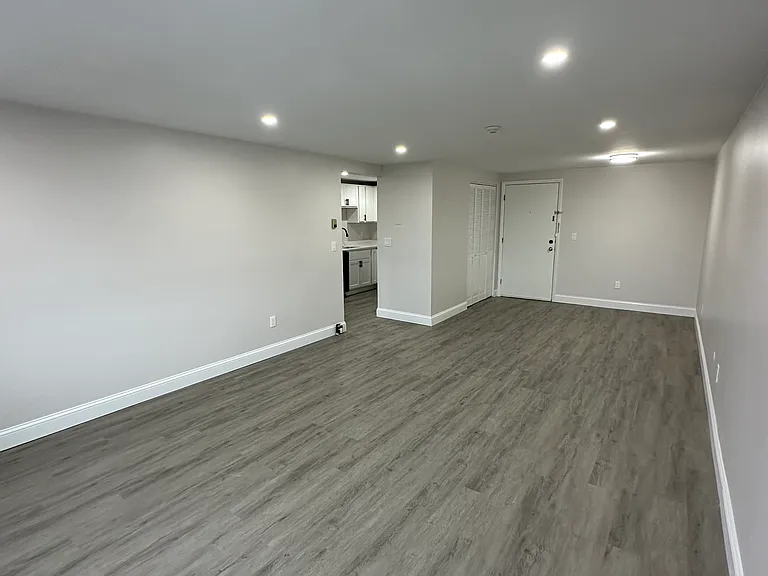 Legacy Apartments Rockland — Photo 4