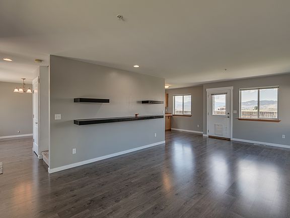 4th image of 1276 Canyon Ct