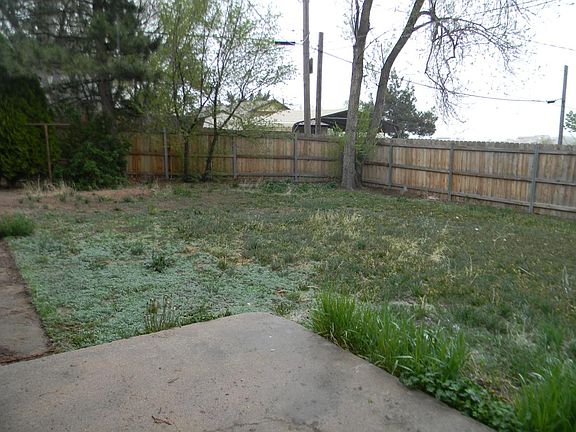 2nd image of 1305 Diana Ln