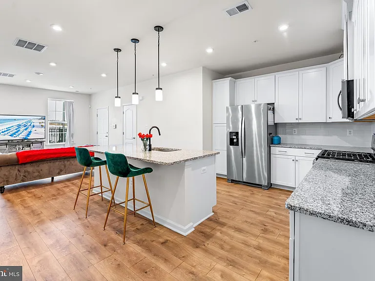 4520 Reaney Ln #483 — Photo 9