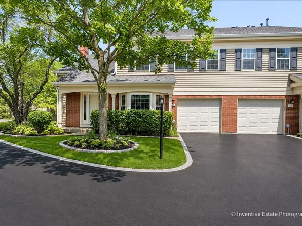226 New Bridge Ct #226, Palatine, IL 60067