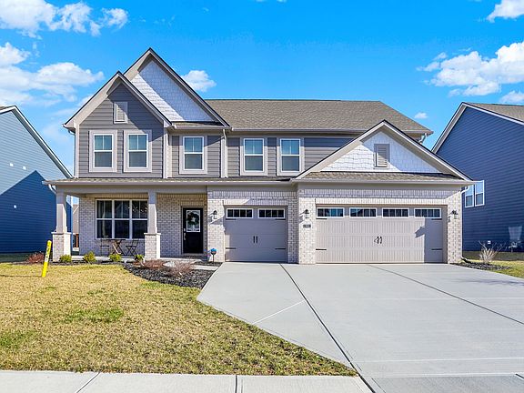 2nd image of 950 Edmonds Pl