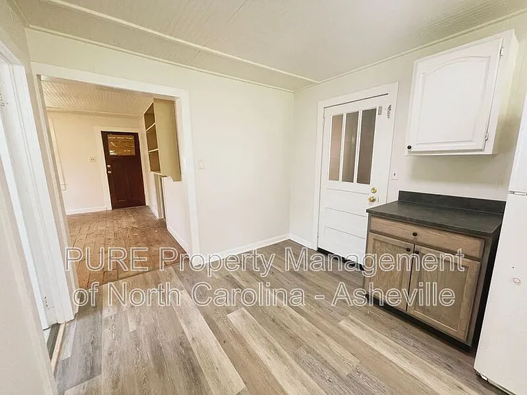 164 Spring St — Photo 6
