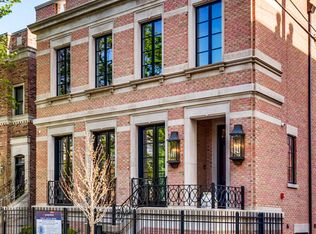 2049 W Dickens Ave, Chicago, IL 60647