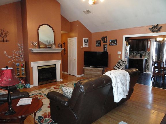 2nd image of 5243 Dobson Ln