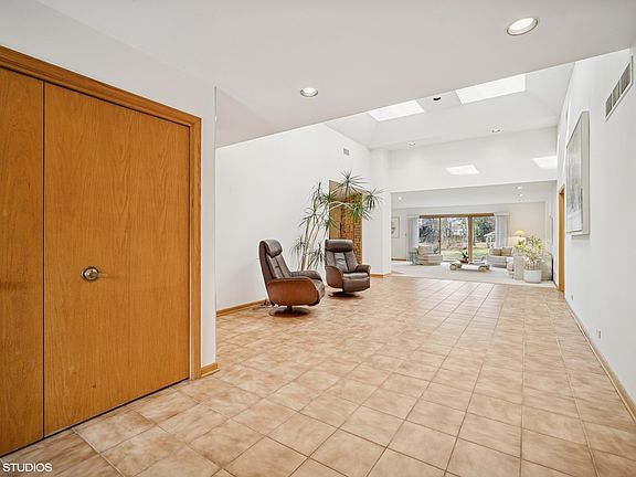 2nd image of 2050 Mallard Dr