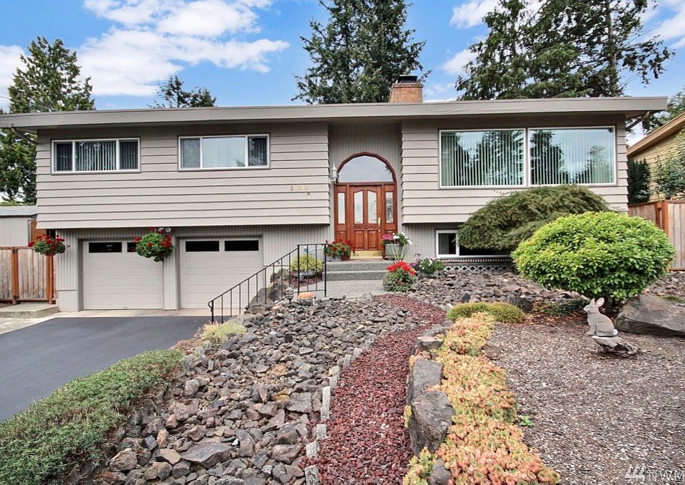 1st image of 20919 6th Ave S