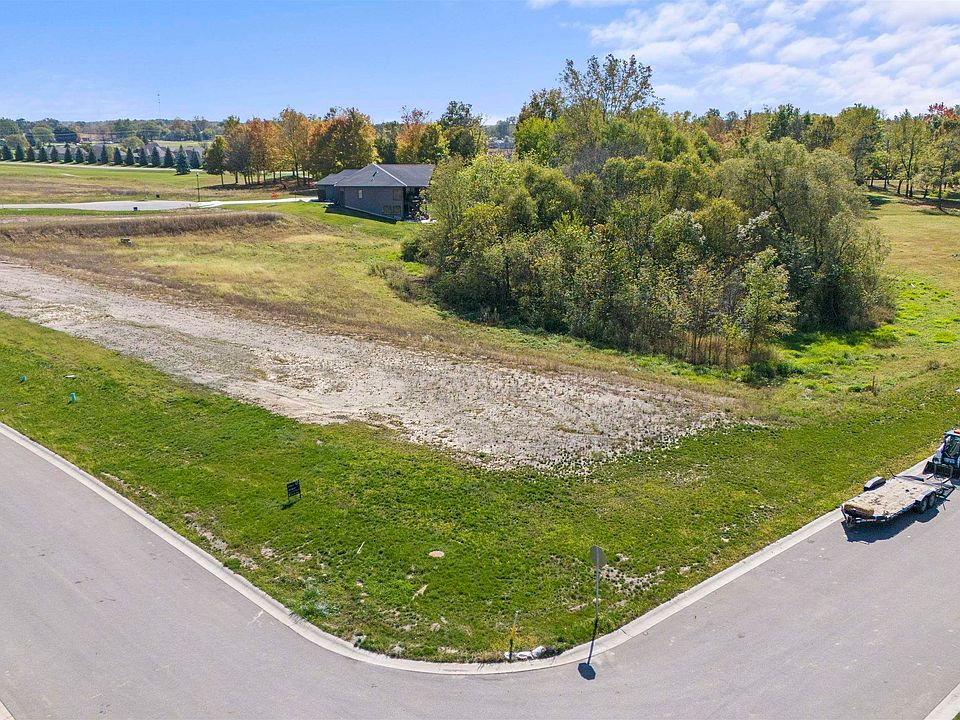 1st image of 1901 Golfview Dr #113