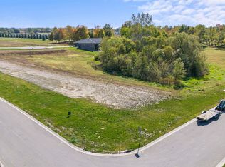 1901 Golfview Dr #113, Auburn, IN 46706