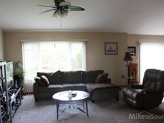 3rd image of 34879 Mourning Dove Ln