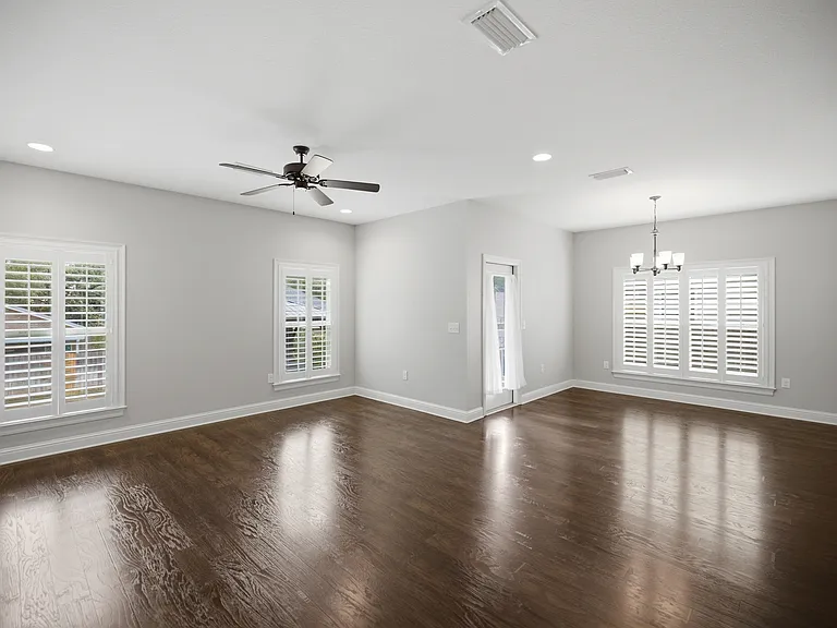 1874 Edge Ave — Photo 13