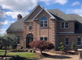 1017 Franklin Ct, Clairton, PA