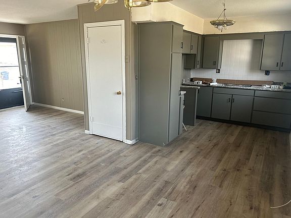 Kitchen receiving its final touches!